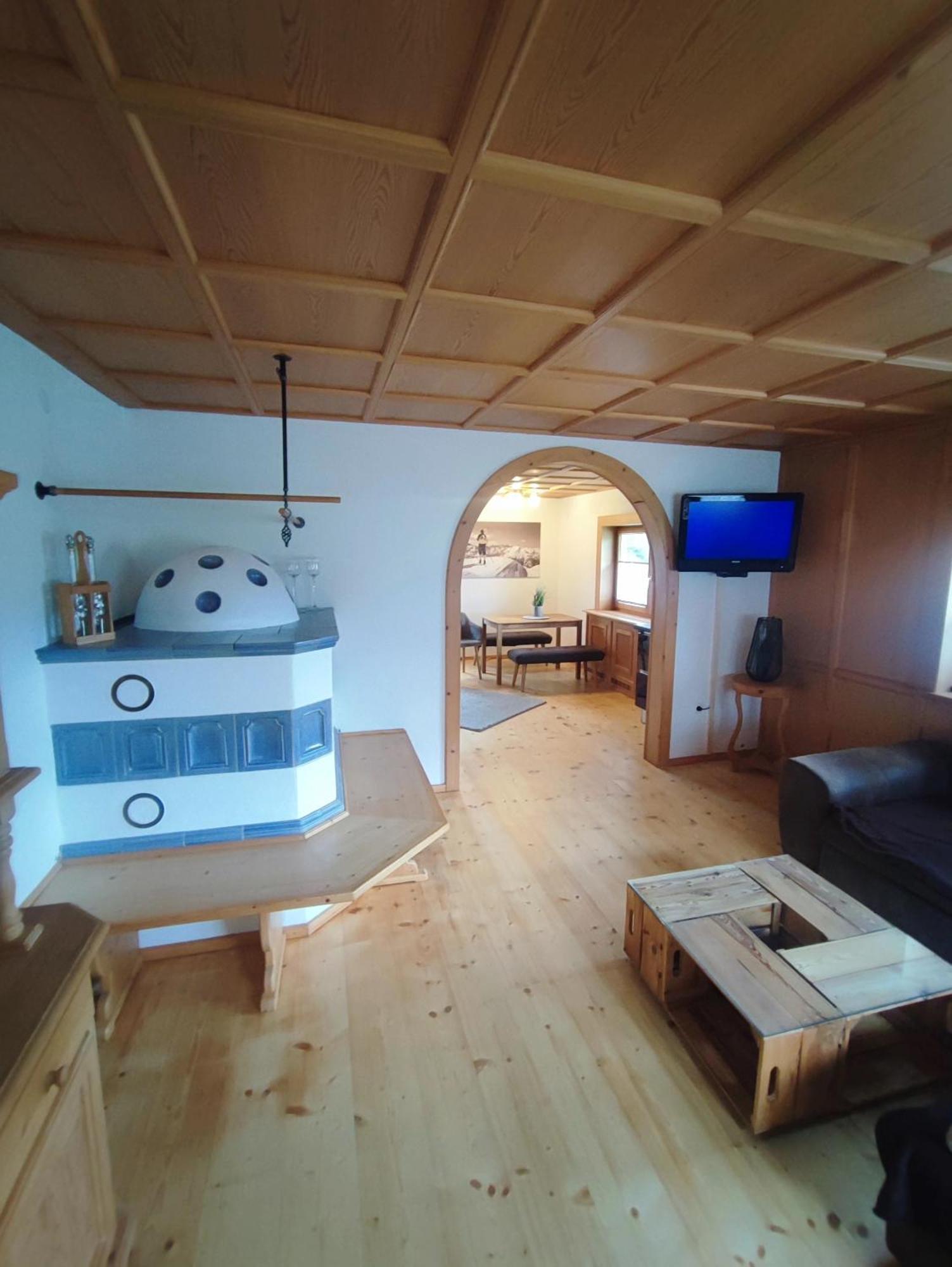 Ferienwohnung Lechhuamat Weissenbach am Lech Exterior foto