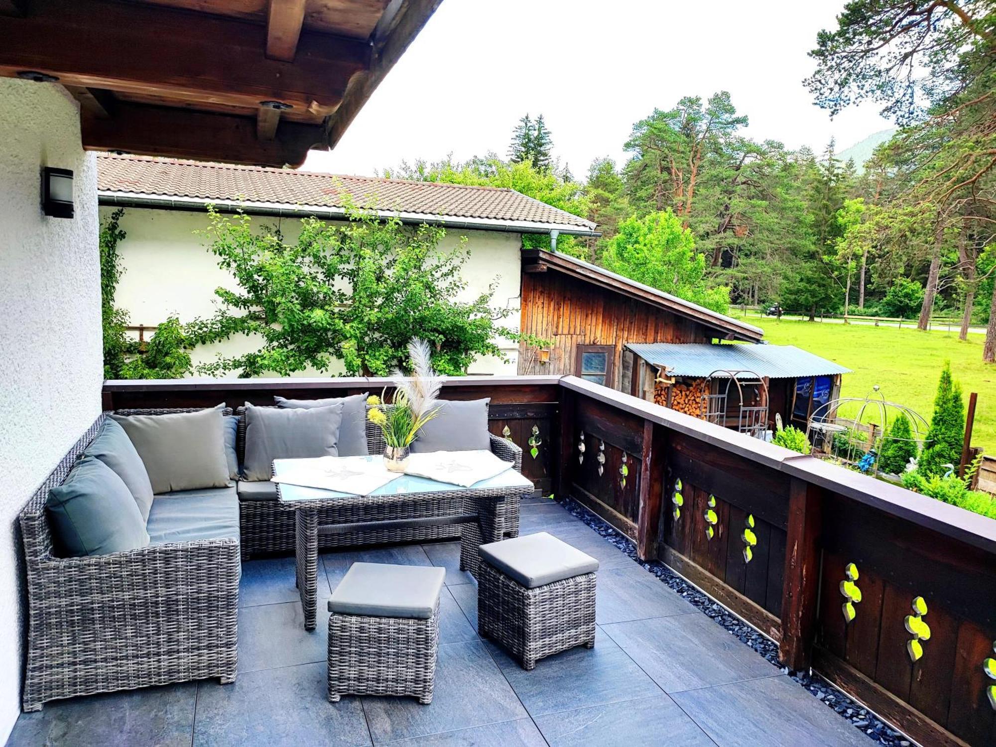 Ferienwohnung Lechhuamat Weissenbach am Lech Exterior foto